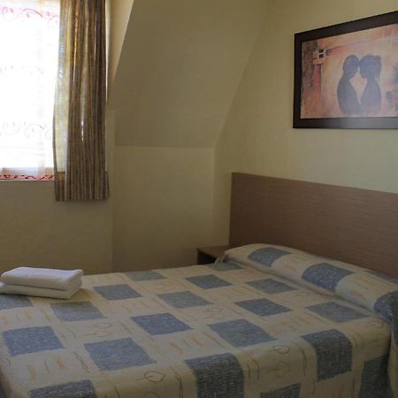 Pension Juanita Malaga Room photo